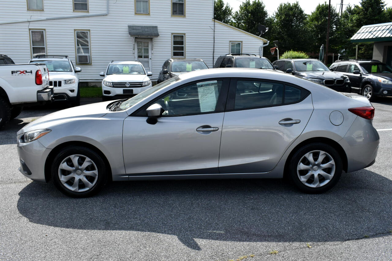 Mazda MAZDA3 i Sport AT 4-Door 2015 Mazda MAZDA3 i Sport AT 4-Door 2015