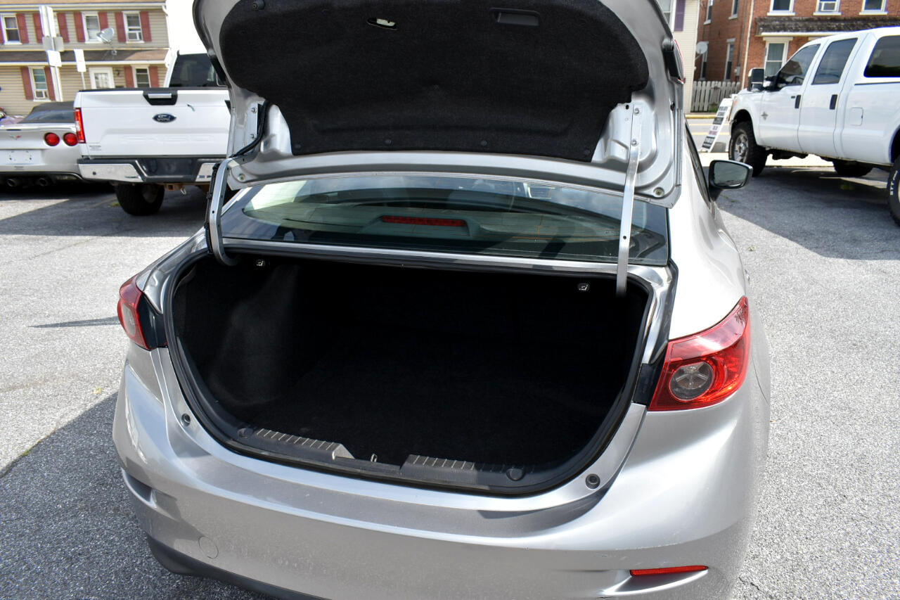 Mazda MAZDA3 i Sport AT 4-Door 2015 Mazda MAZDA3 i Sport AT 4-Door 2015