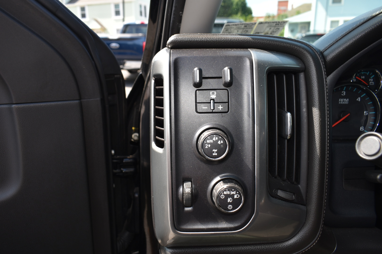 Chevrolet Silverado 1500 LTZ Double Cab Short Box 4WD 2016 Chevrolet Silverado 1500 LTZ Double Cab Short Box 4WD 2016