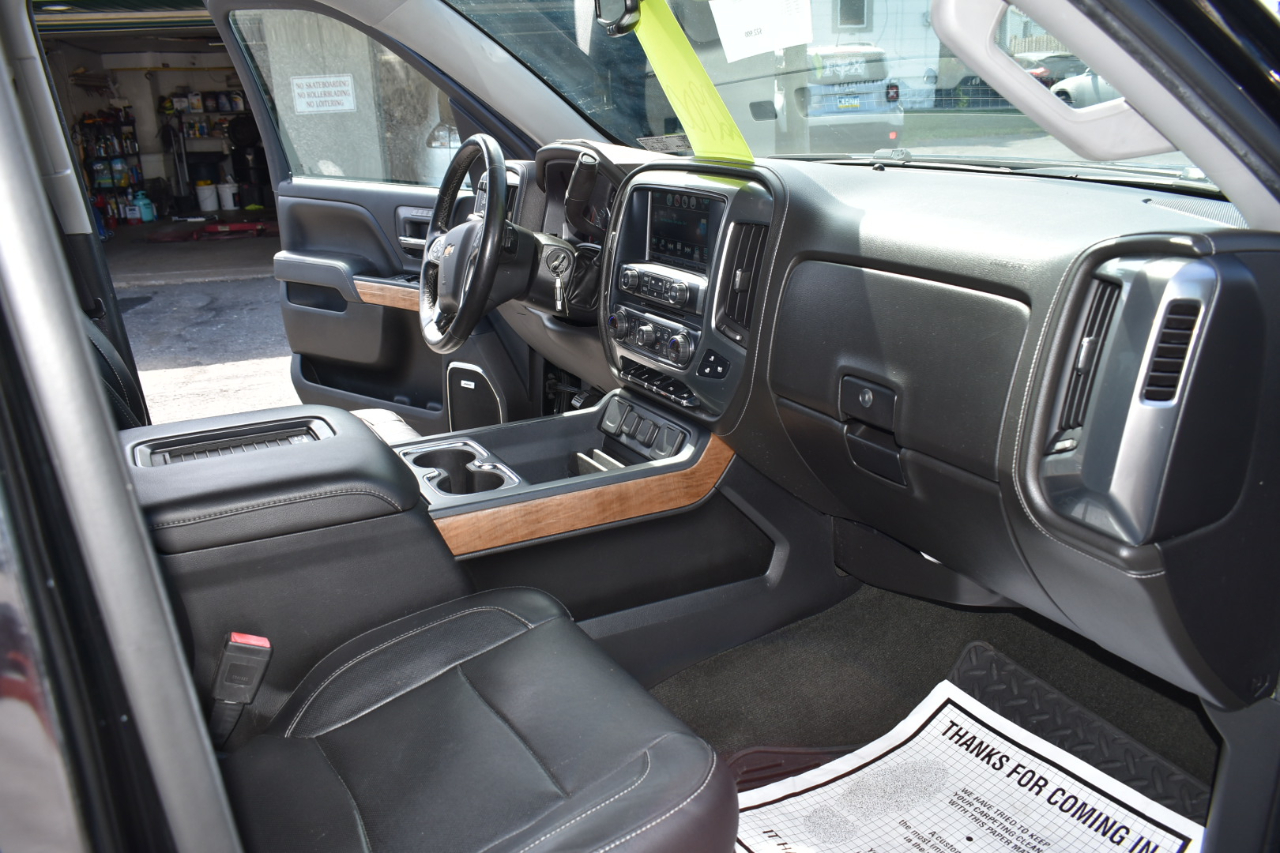 Chevrolet Silverado 1500 LTZ Double Cab Short Box 4WD 2016 Chevrolet Silverado 1500 LTZ Double Cab Short Box 4WD 2016