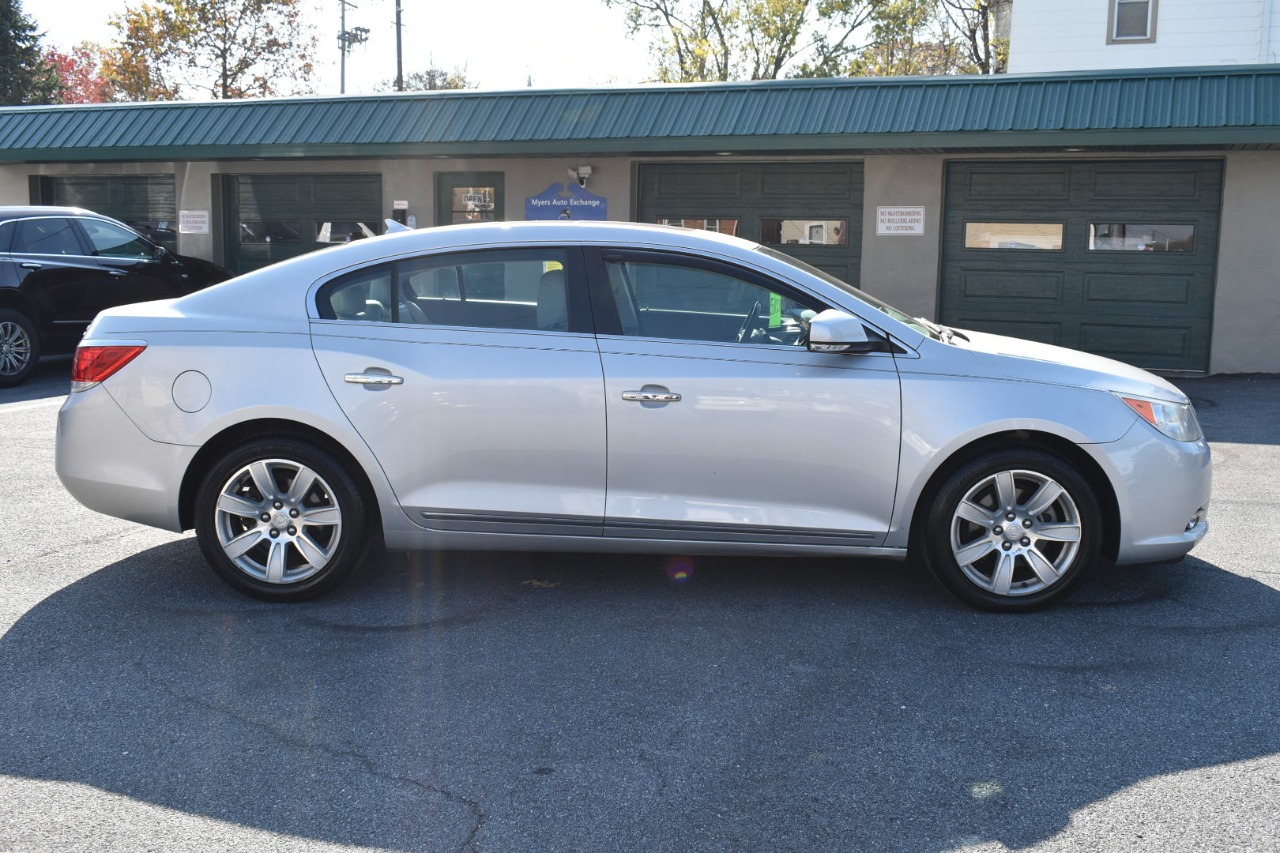 2011 Buick LaCrosse CXL photo 3