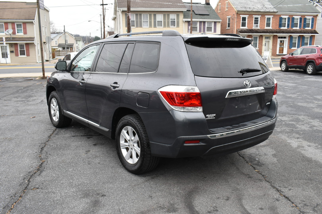 Toyota Highlander  2013