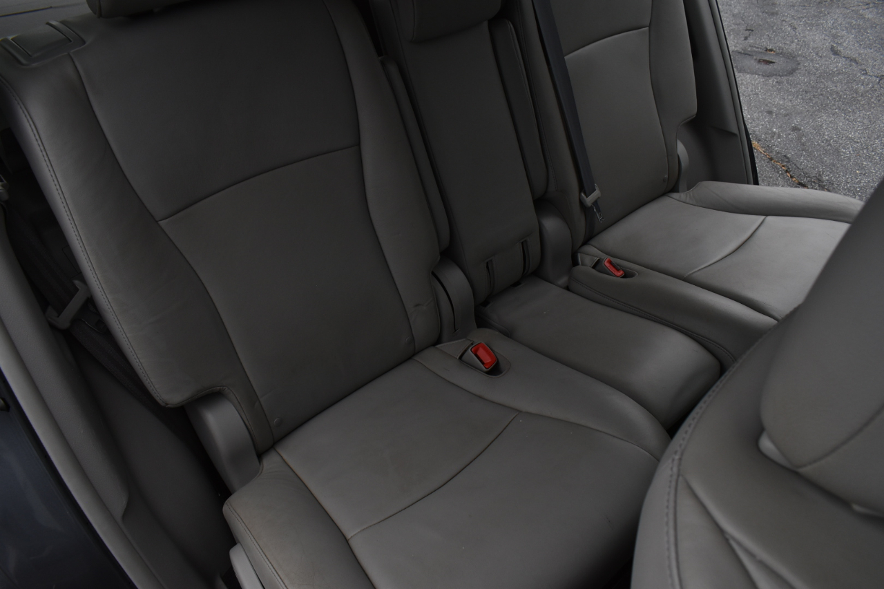 Toyota Highlander  2013