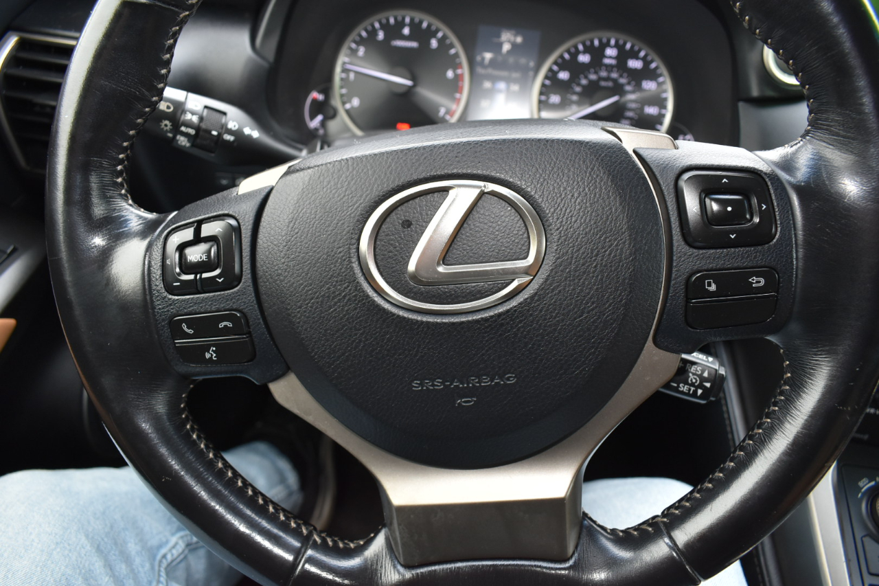 Lexus NX 200t FWD 2016