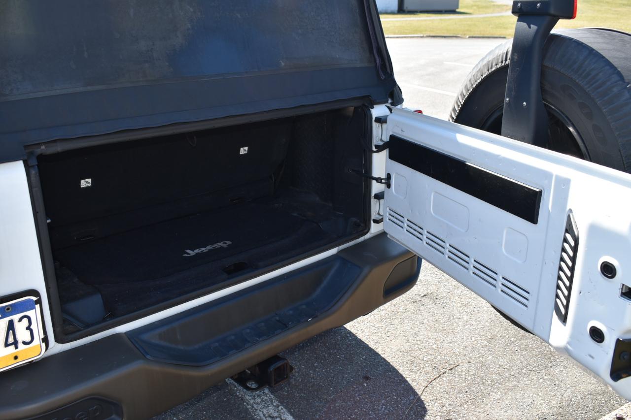 Jeep Wrangler Sahara 4WD 2017