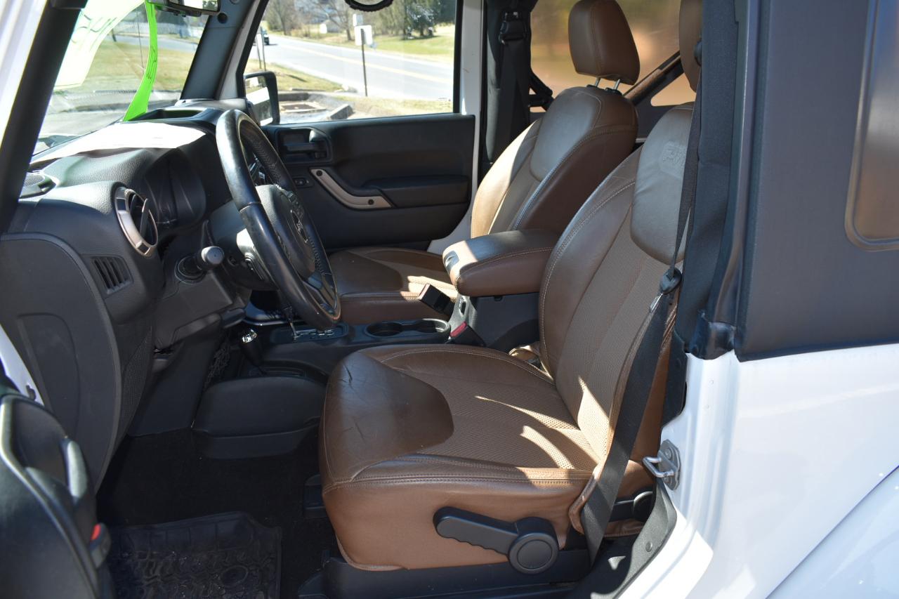 Jeep Wrangler Sahara 4WD 2017