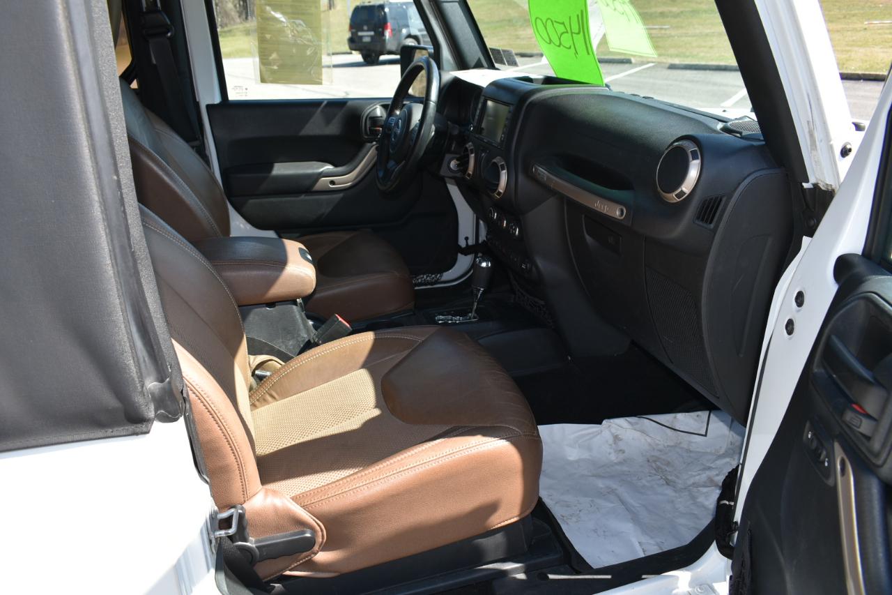 Jeep Wrangler Sahara 4WD 2017