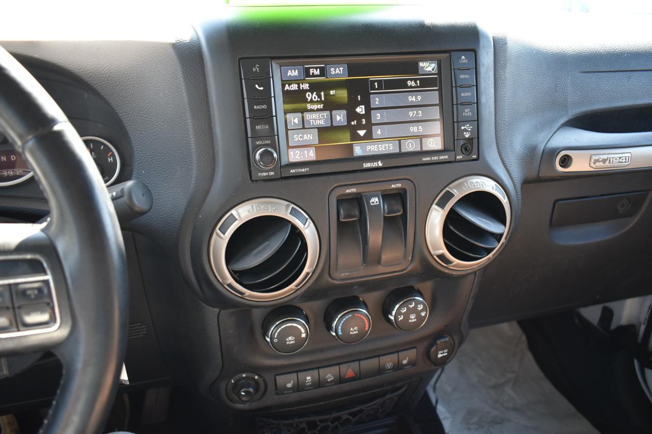 Jeep Wrangler Sahara 4WD 2017