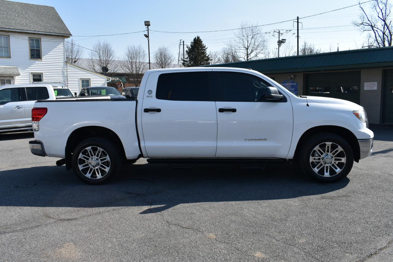 Toyota Tundra Tundra-Grade CrewMax 4.6L 2WD 2013