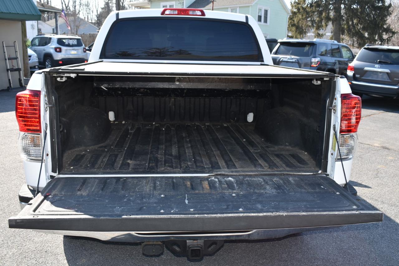 Toyota Tundra Tundra-Grade CrewMax 4.6L 2WD 2013