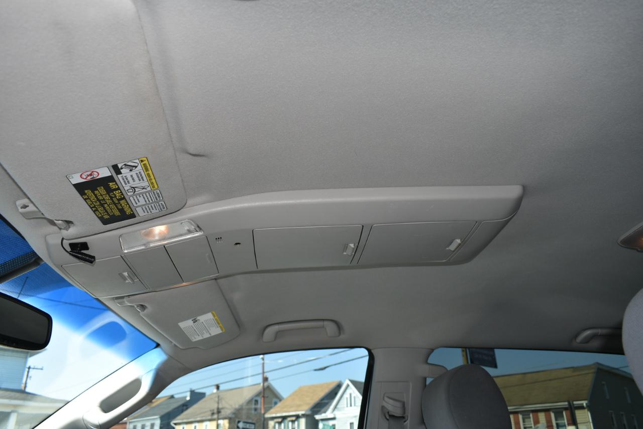 Toyota Tundra Tundra-Grade CrewMax 4.6L 2WD 2013