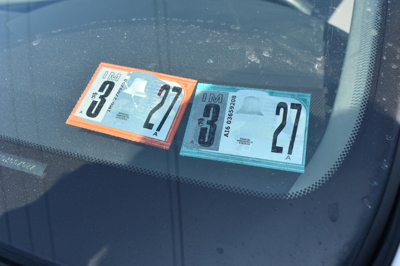 Toyota Tundra Tundra-Grade CrewMax 4.6L 2WD 2013