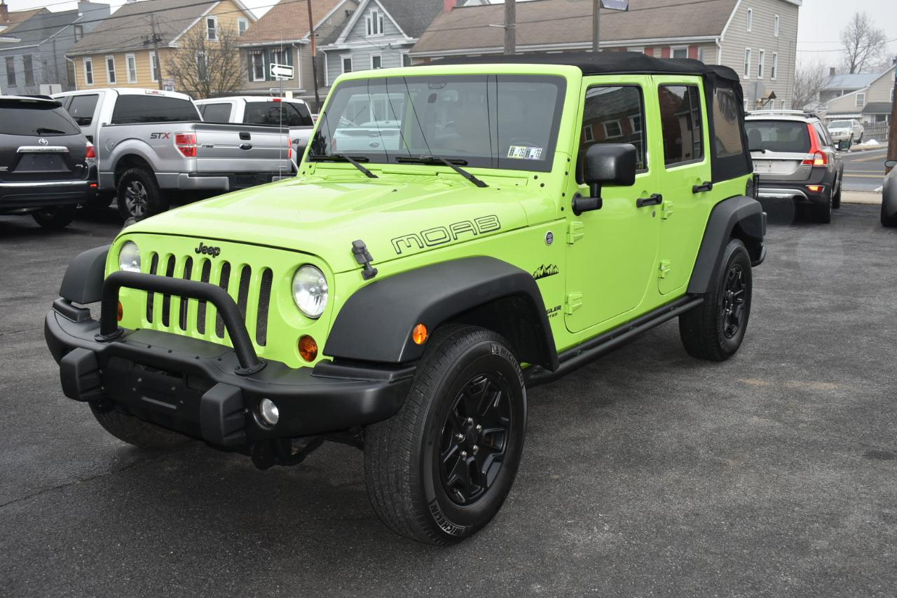 Jeep Wrangler Unlimited Sahara 4WD 2013