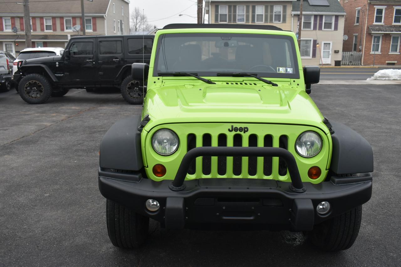 Jeep Wrangler Unlimited Sahara 4WD 2013