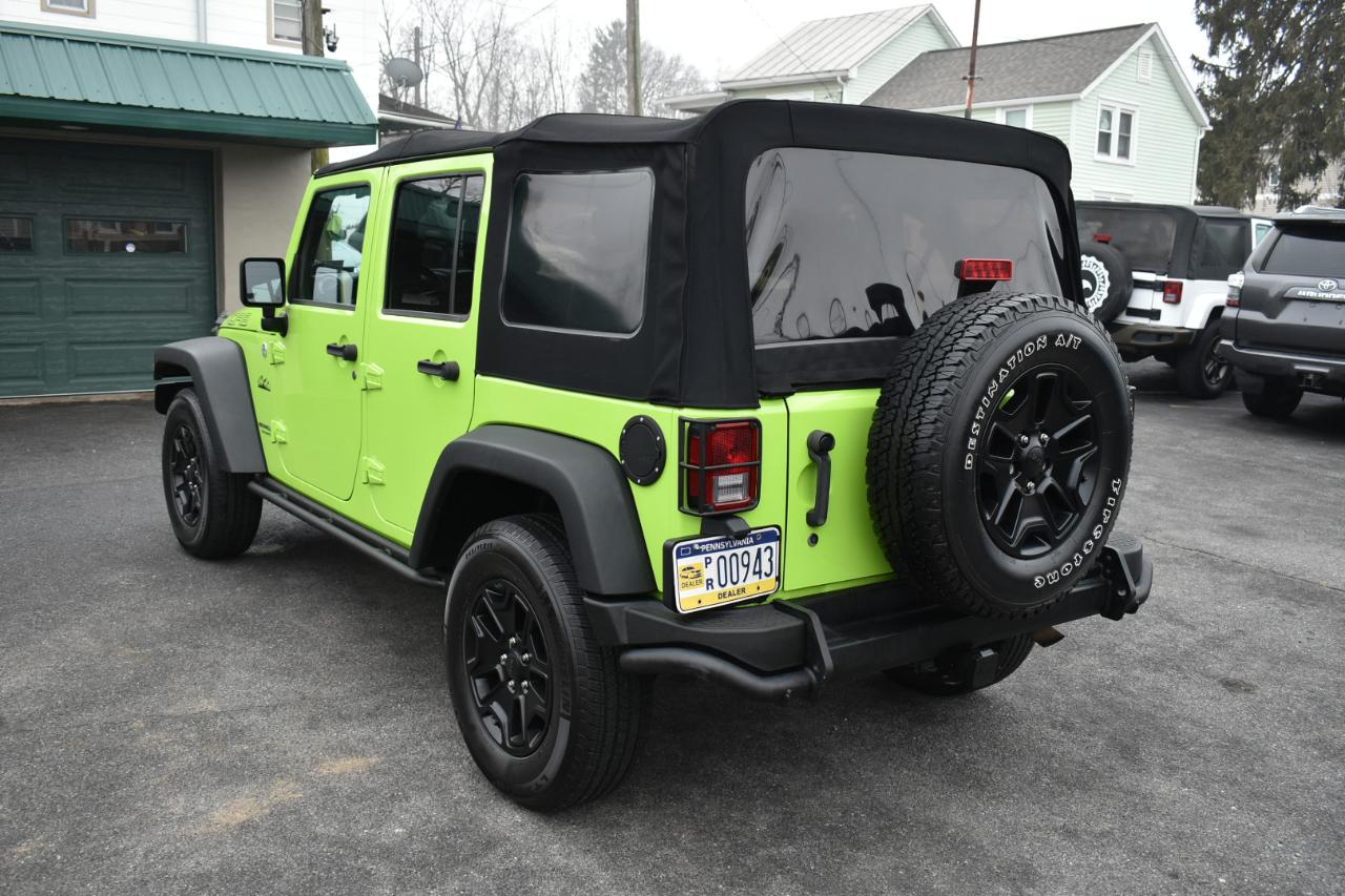 Jeep Wrangler Unlimited Sahara 4WD 2013