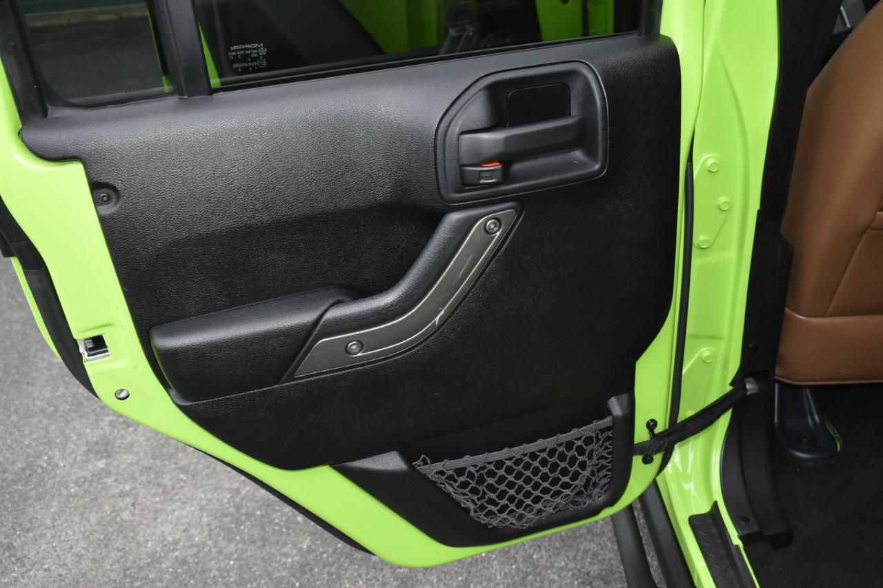 Jeep Wrangler Unlimited Sahara 4WD 2013