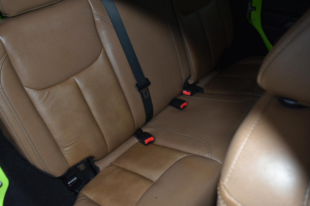 Jeep Wrangler Unlimited Sahara 4WD 2013