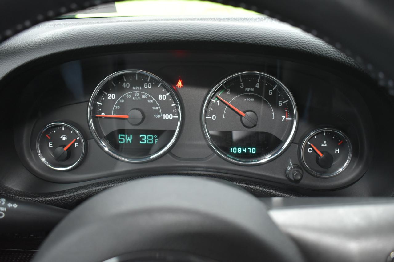 Jeep Wrangler Unlimited Sahara 4WD 2013