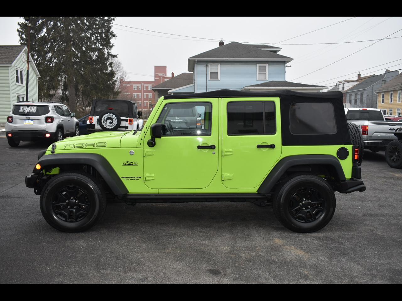 Jeep Wrangler Unlimited Sahara 4WD 2013