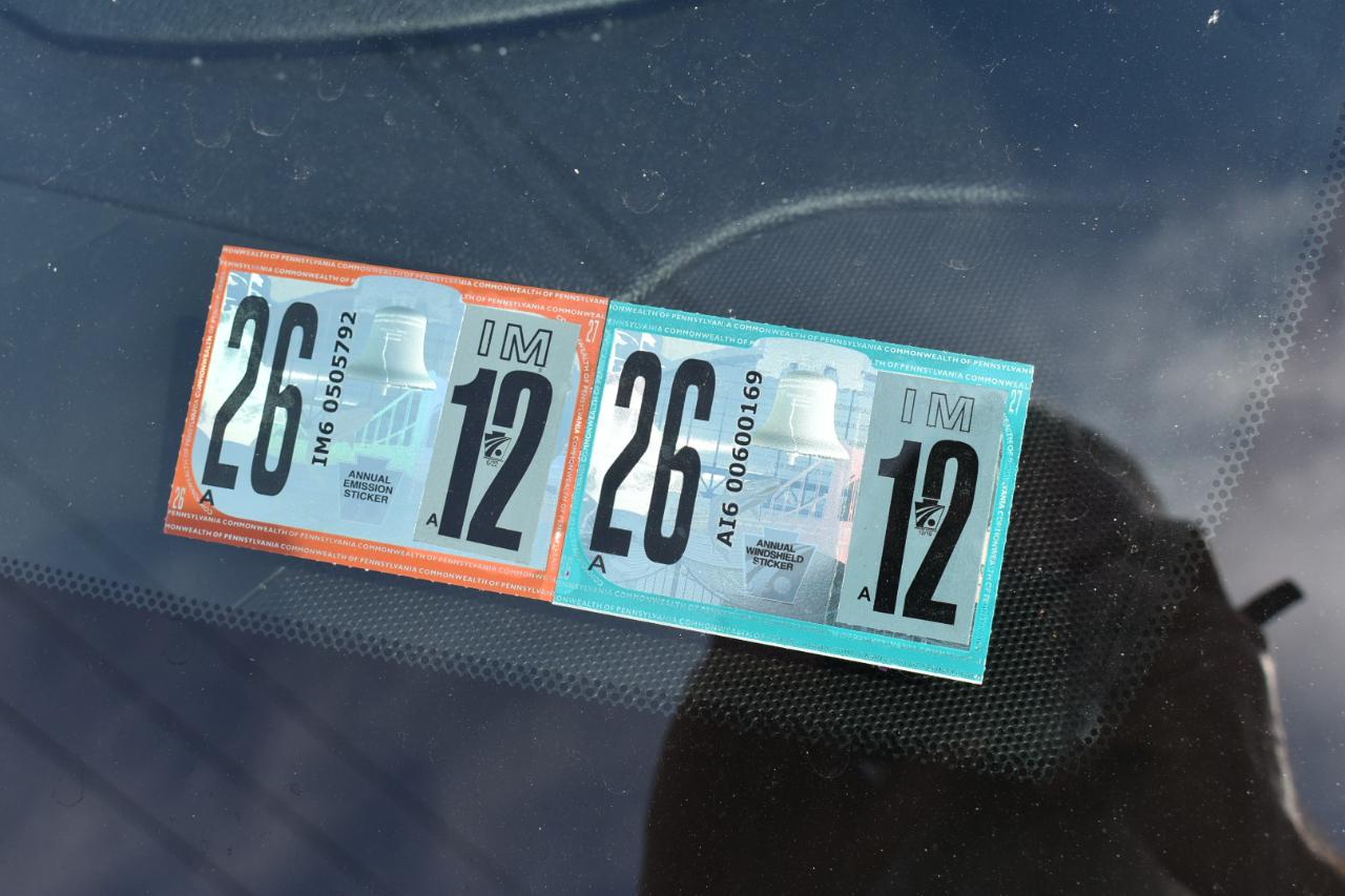 Cadillac CTS Base Coupe 2012