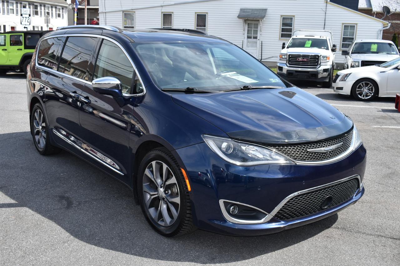 Chrysler Pacifica Limited 2017