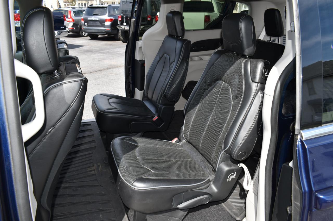 Chrysler Pacifica Limited 2017