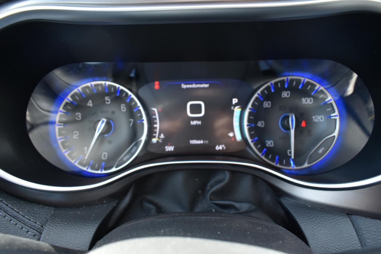 Chrysler Pacifica Limited 2017