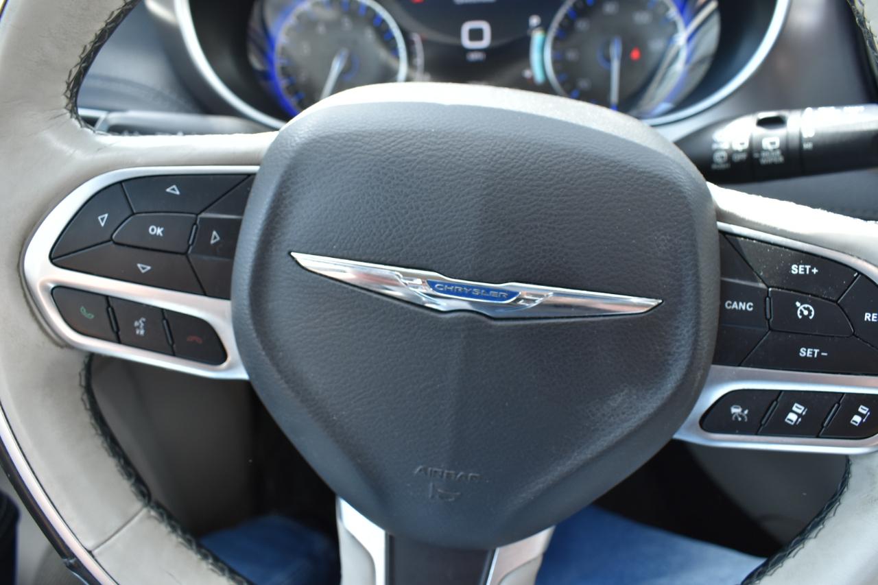 Chrysler Pacifica Limited 2017