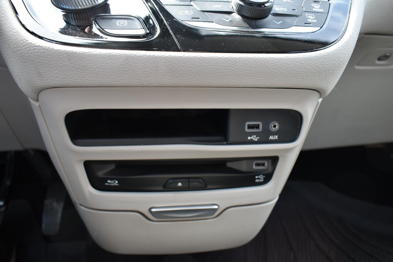 Chrysler Pacifica Limited 2017