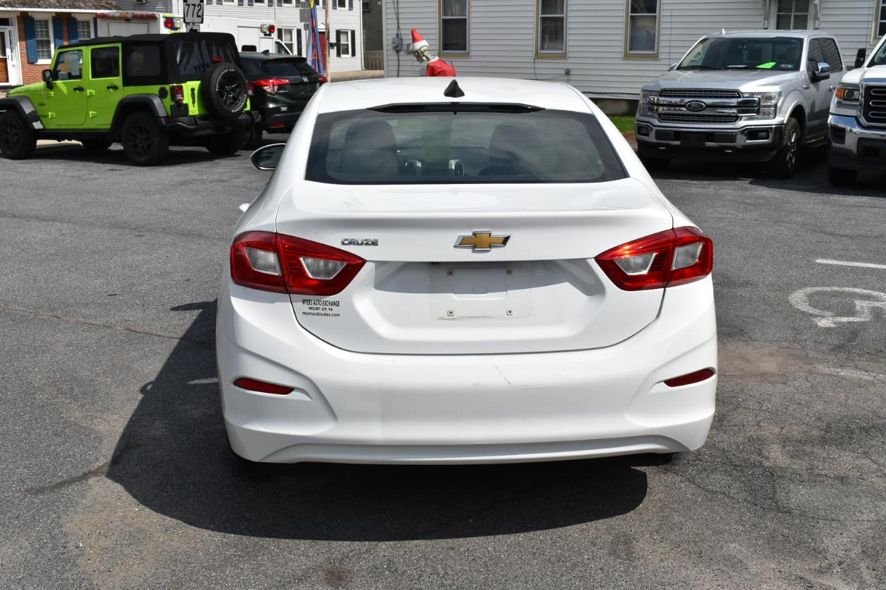 Chevrolet Cruze LS Auto 2016