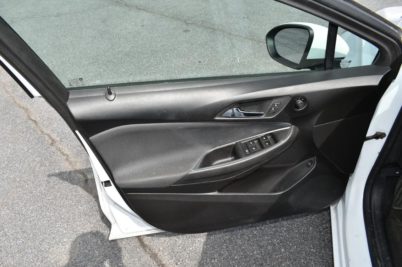 Chevrolet Cruze LS Auto 2016