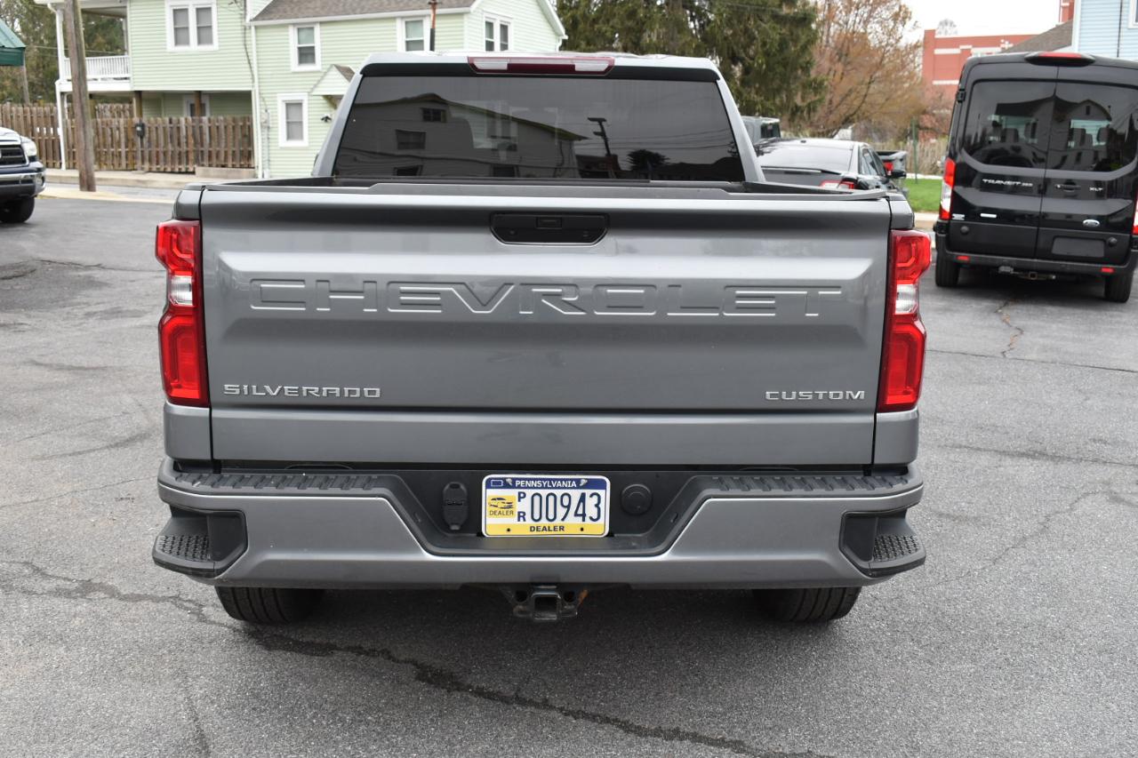 Chevrolet Silverado 1500 Custom Crew Cab Short Box 4WD 2021