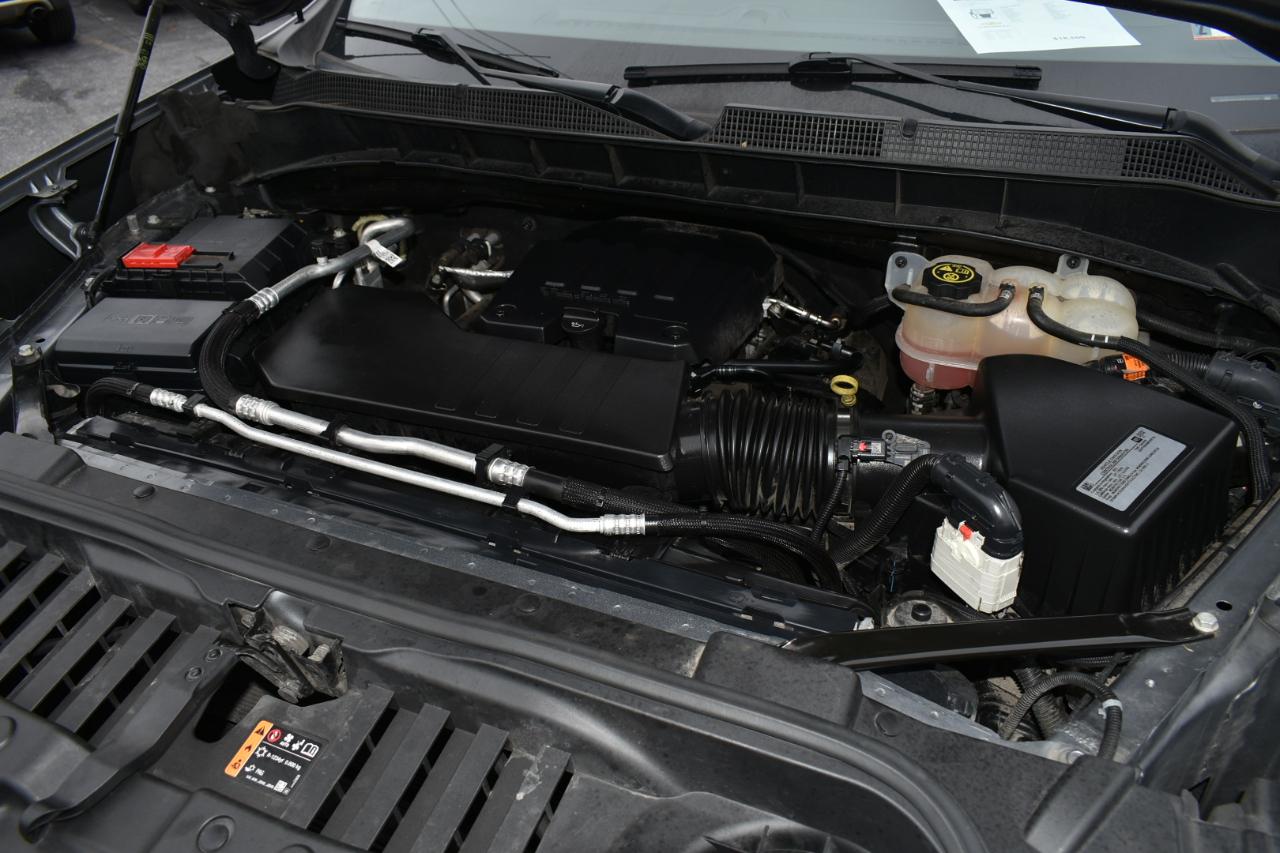 Chevrolet Silverado 1500 Custom Crew Cab Short Box 4WD 2021