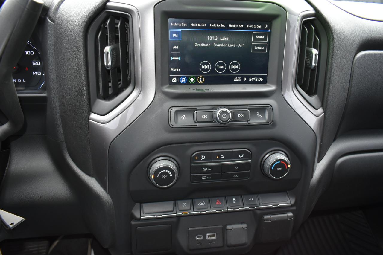 Chevrolet Silverado 1500 Custom Crew Cab Short Box 4WD 2021