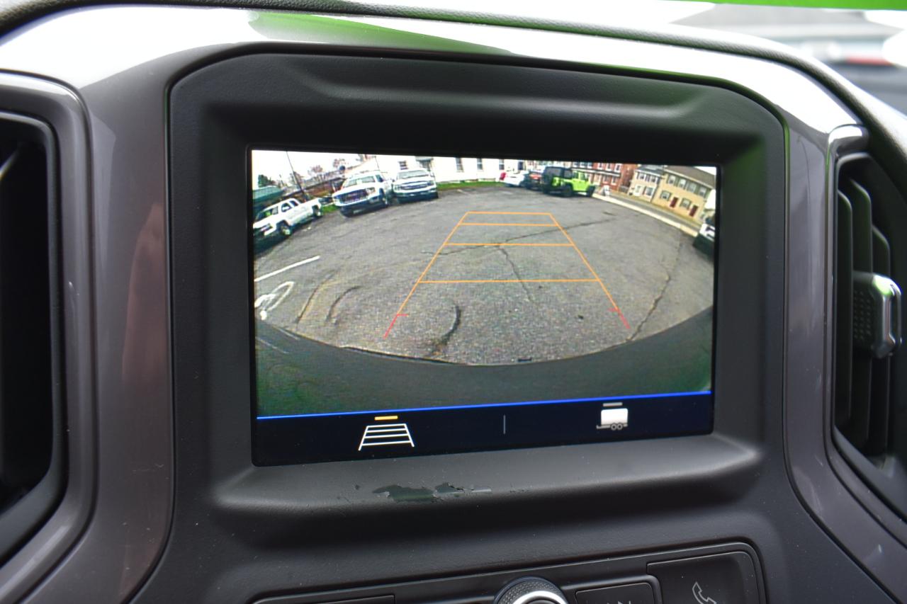 Chevrolet Silverado 1500 Custom Crew Cab Short Box 4WD 2021