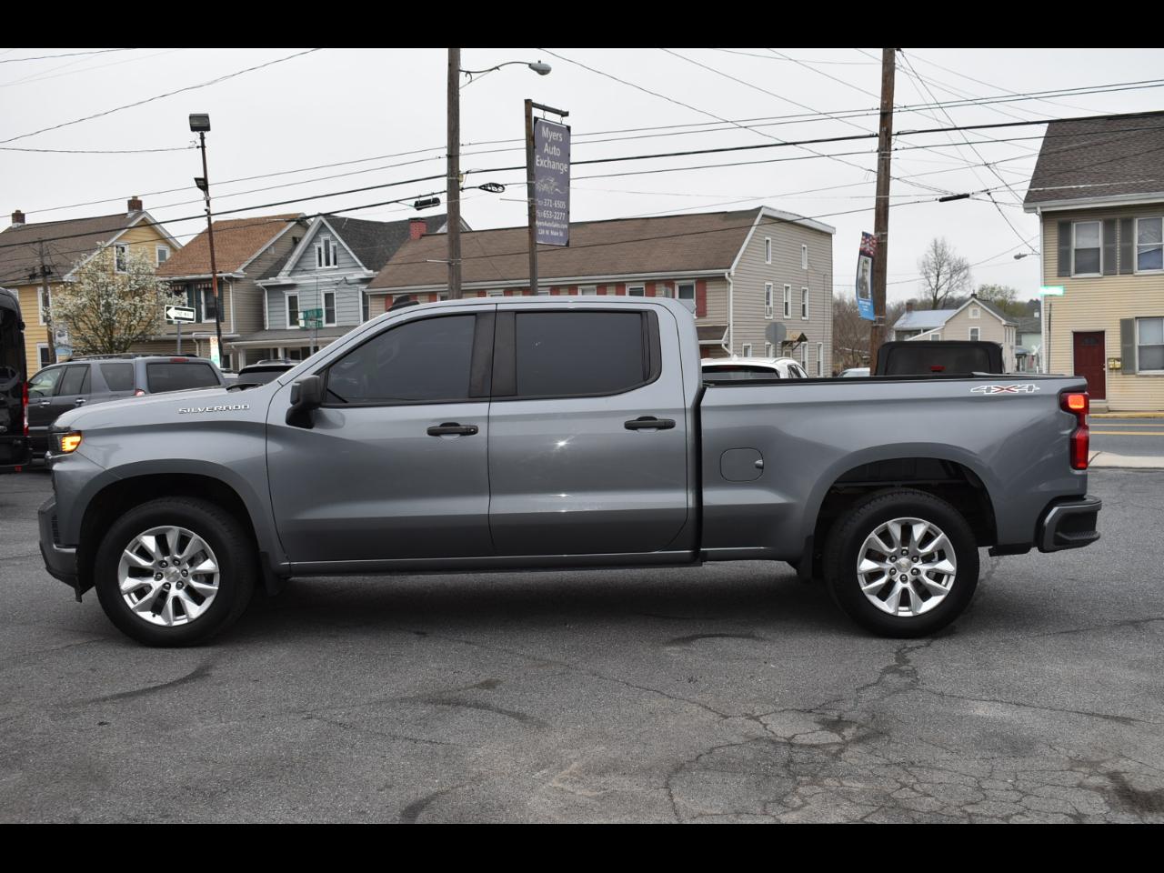 Chevrolet Silverado 1500 Custom Crew Cab Short Box 4WD 2021
