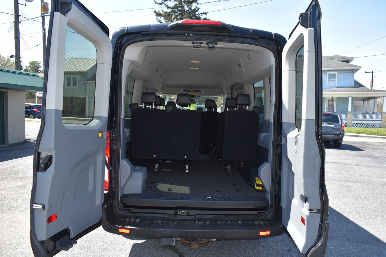 Ford Transit 350 Wagon Med. Roof XLT w/Sliding Pass. 148-in. WB 2019