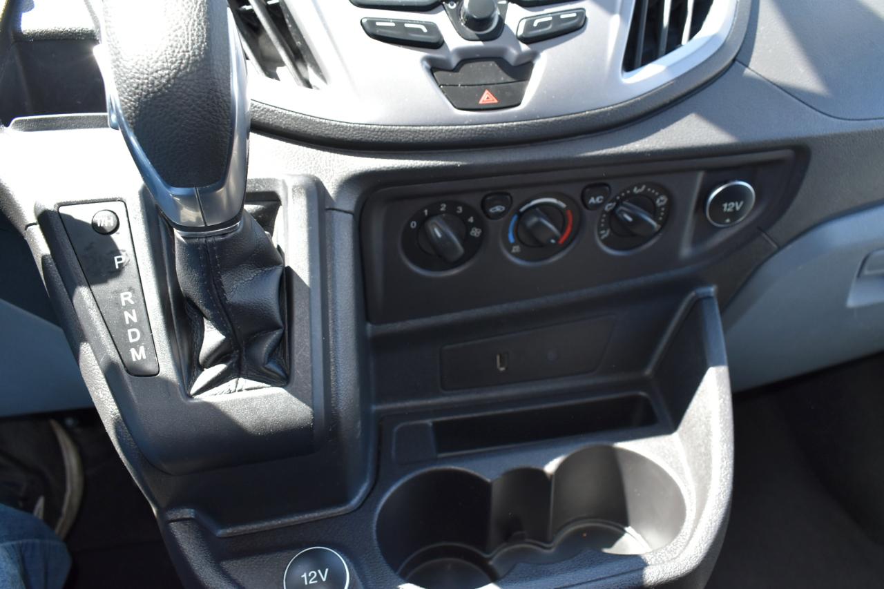 Ford Transit 350 Wagon Med. Roof XLT w/Sliding Pass. 148-in. WB 2019