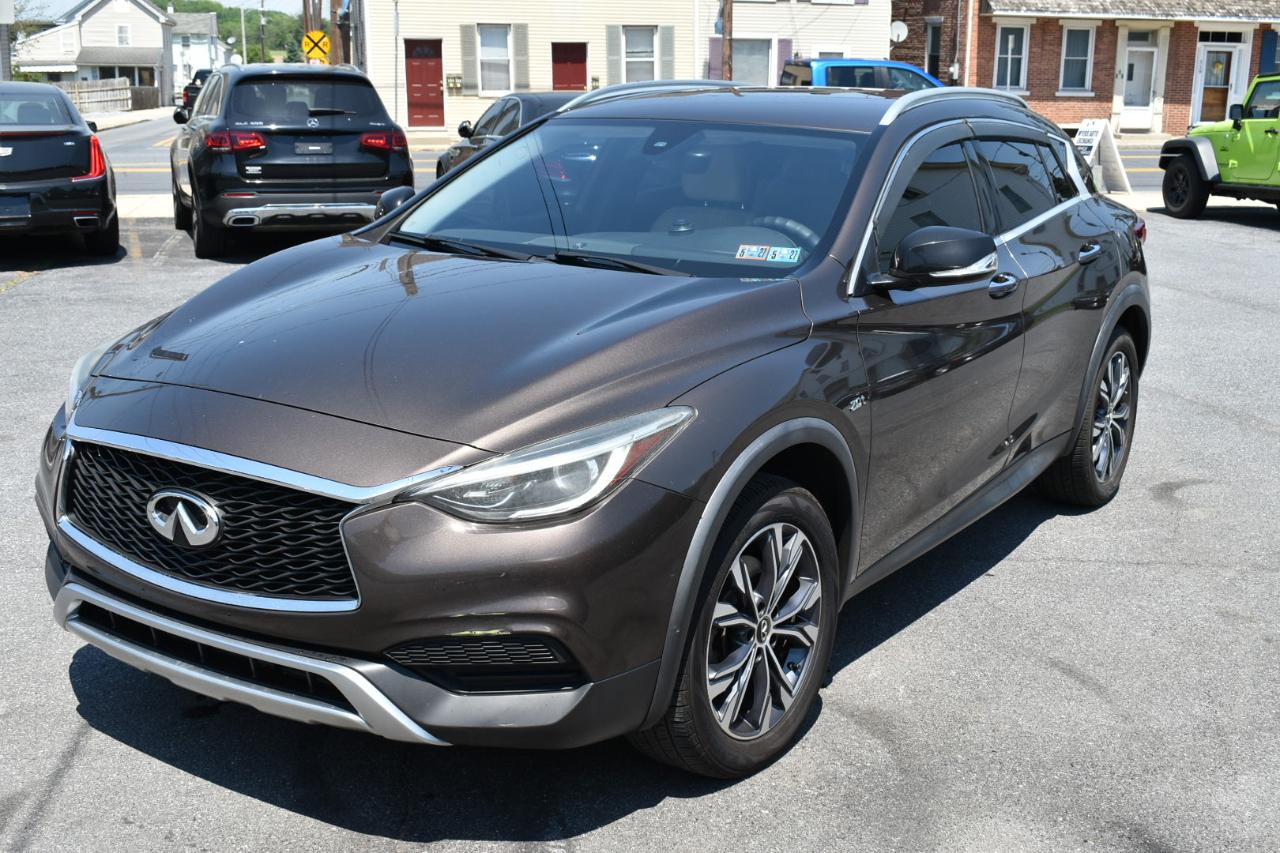 Infiniti QX30 Luxury AWD 2018