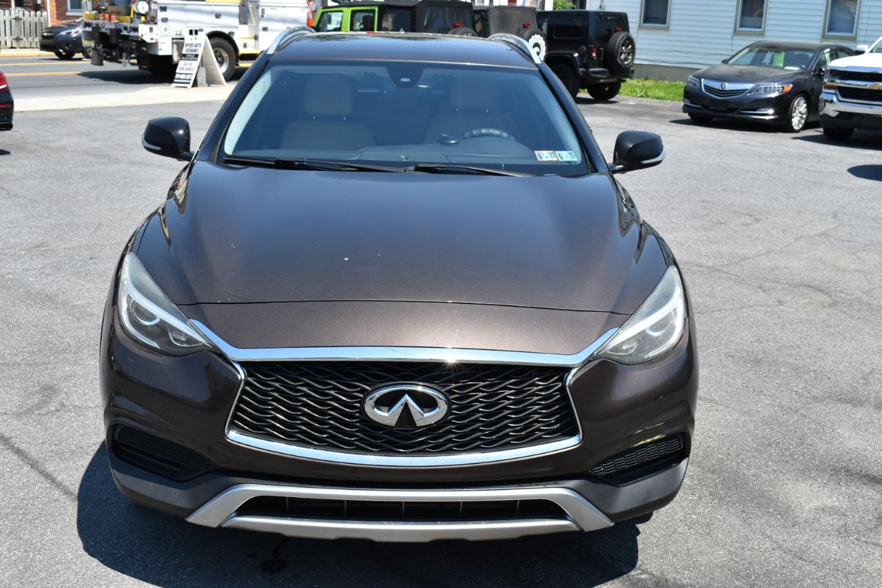 Infiniti QX30 Luxury AWD 2018