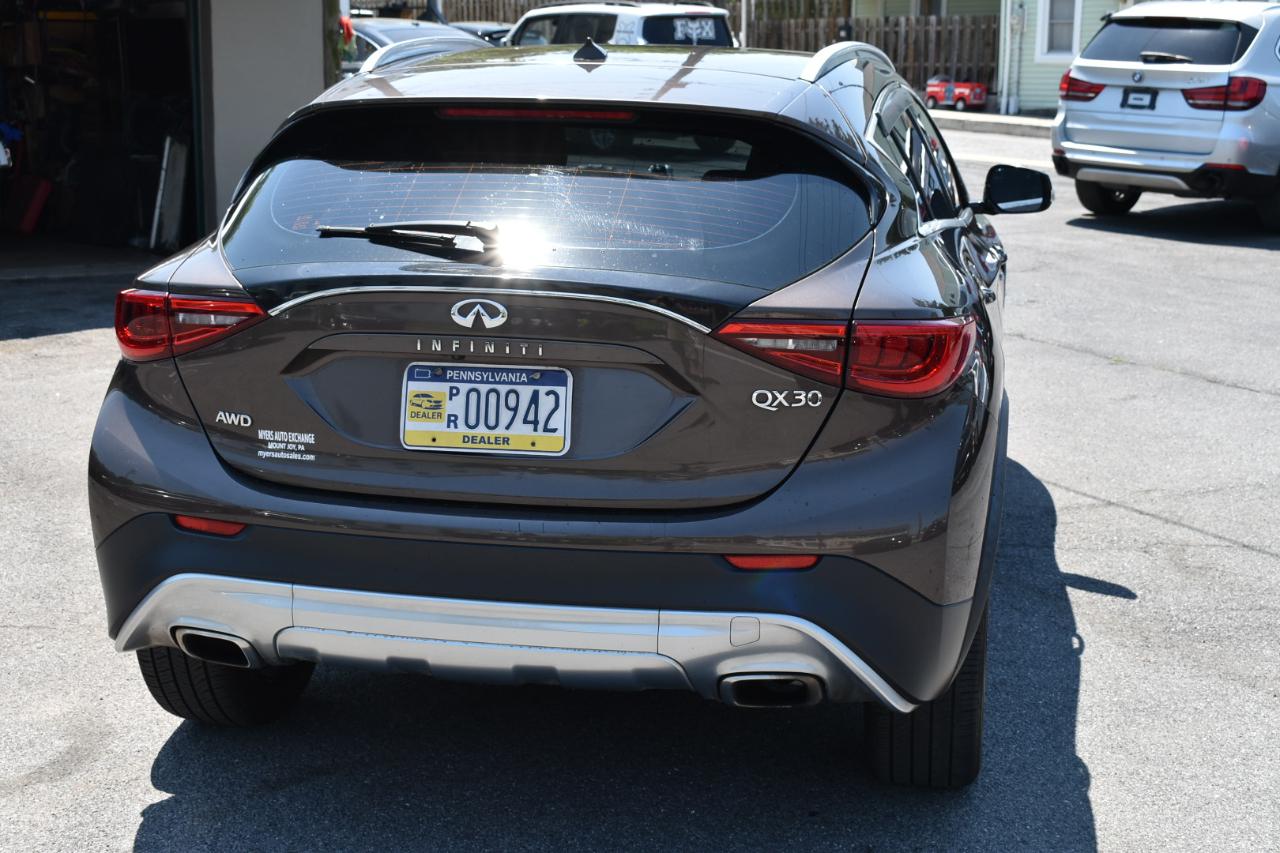 Infiniti QX30 Luxury AWD 2018