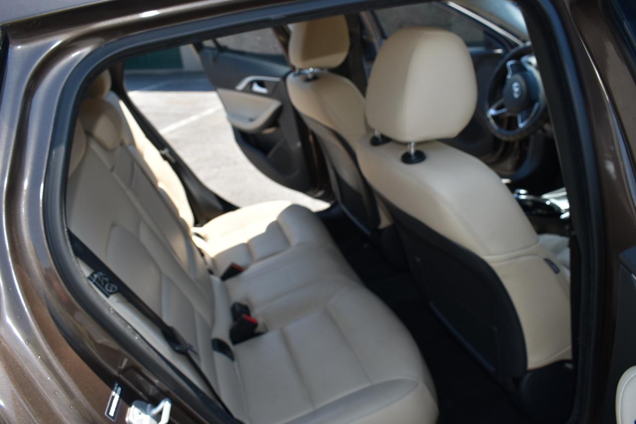 Infiniti QX30 Luxury AWD 2018