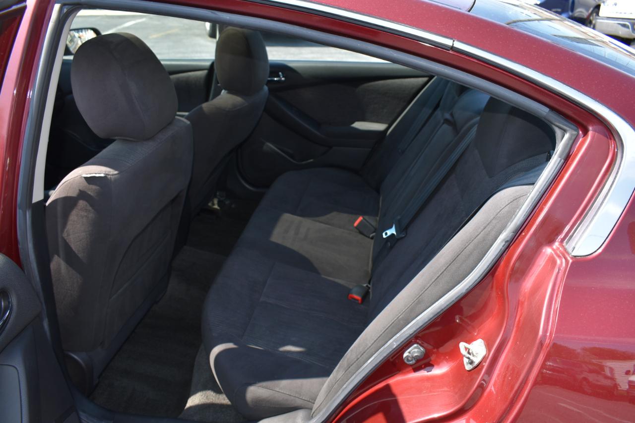 Nissan Altima 2.5 S 2011