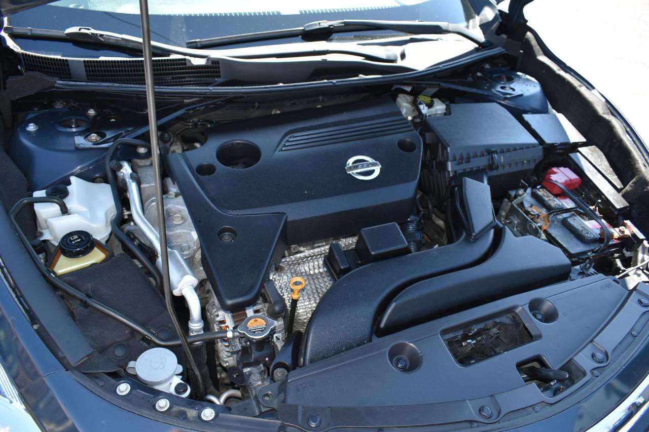 Nissan Altima 2.5 SV 2014