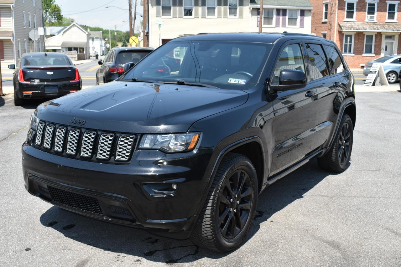 Jeep Grand Cherokee Altitude 4D SUV 4WD 2020