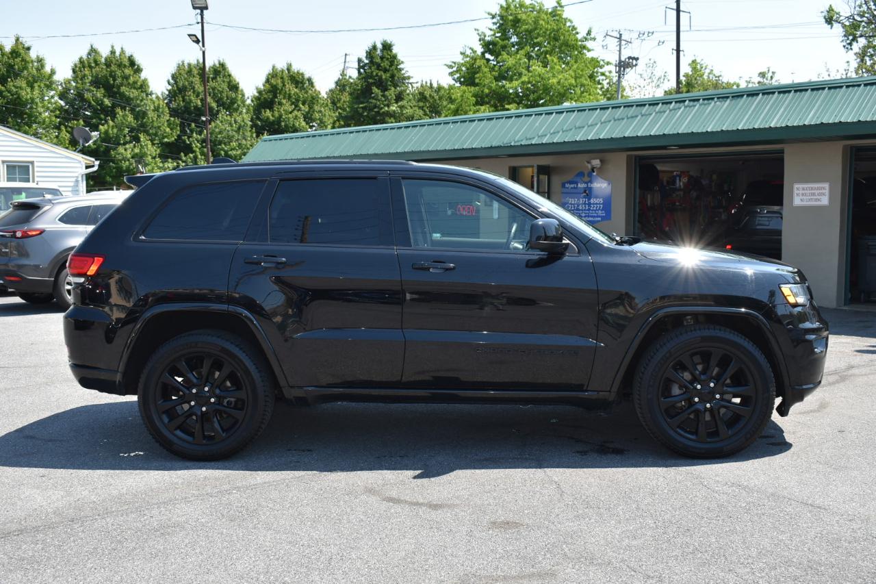 Jeep Grand Cherokee Altitude 4D SUV 4WD 2020