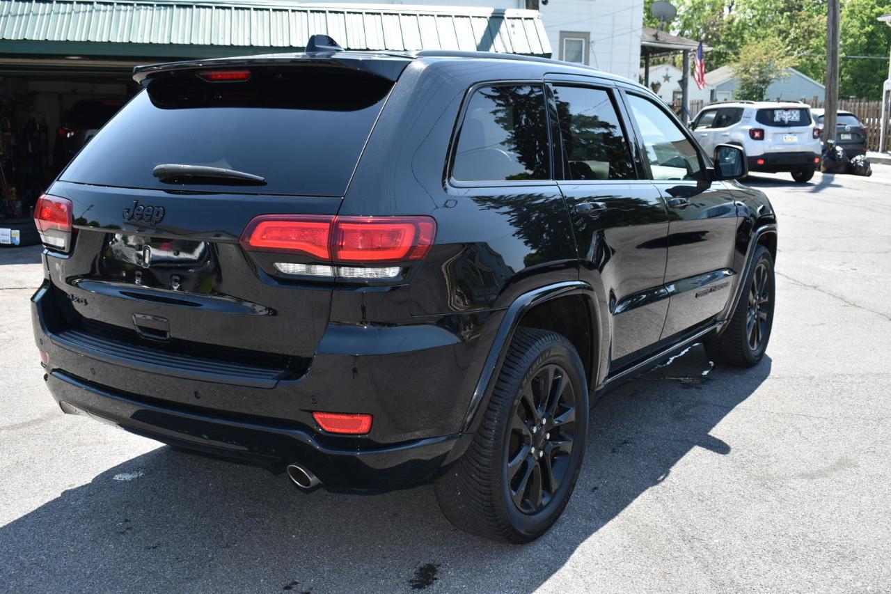 Jeep Grand Cherokee Altitude 4D SUV 4WD 2020