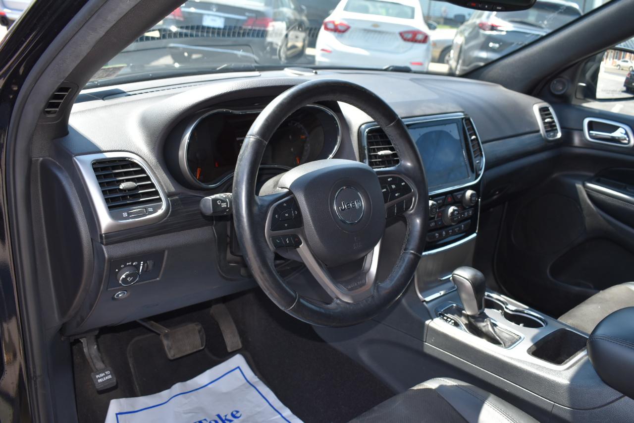Jeep Grand Cherokee Altitude 4D SUV 4WD 2020