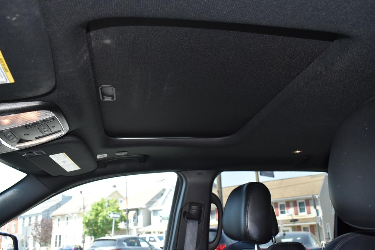 Jeep Grand Cherokee Altitude 4D SUV 4WD 2020