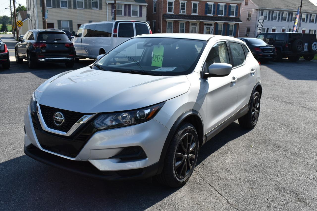 Nissan Rogue Sport S 4D SUV FWD 2021
